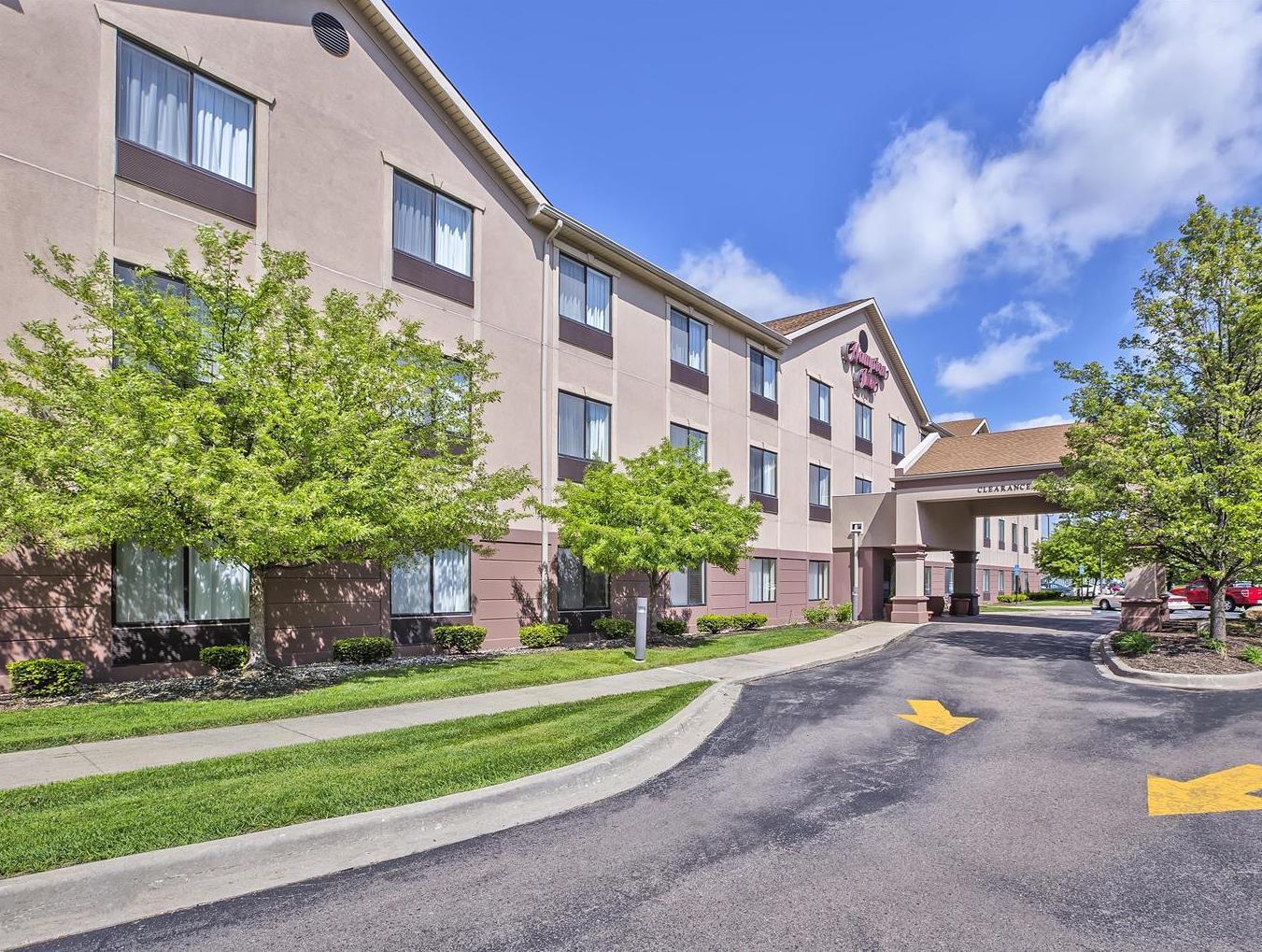 Hampton Inn Detroit/Belleville-Airport Area Exterior photo