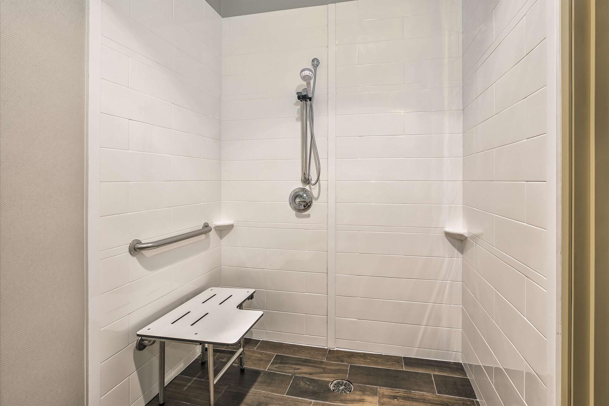 Hampton Inn Detroit/Belleville-Airport Area Exterior photo